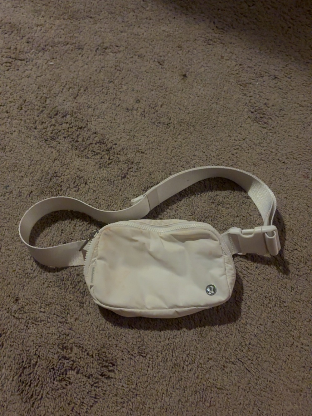lululemon athletica Ivory Belt Bag with Adjustable Strap
